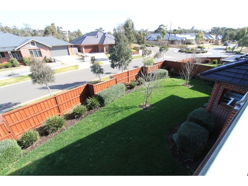 16 Walhalla  Drive, Eynesbury VIC 3338