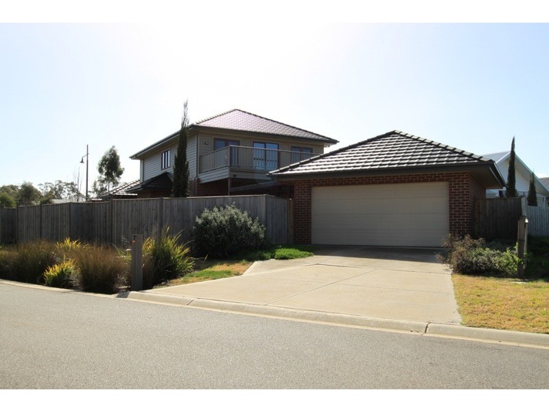 16 Walhalla  Drive, Eynesbury VIC 3338