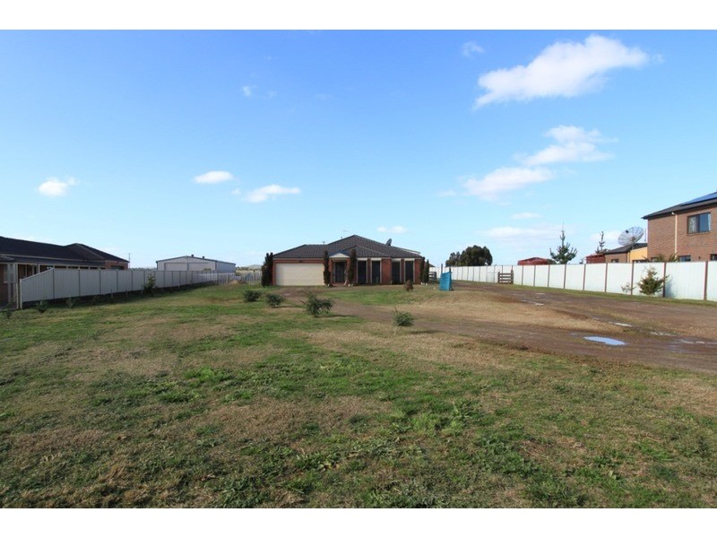 65 Killarney Drive, Melton VIC 3337