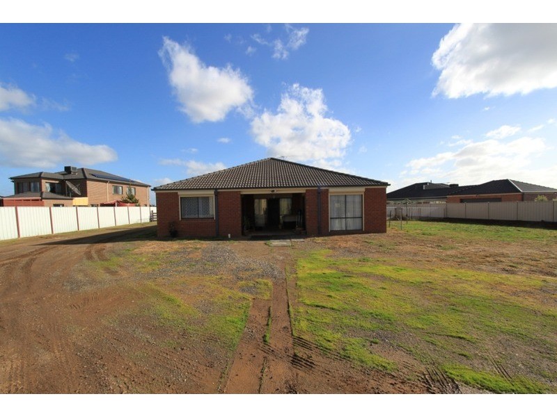 65 Killarney Drive, Melton VIC 3337