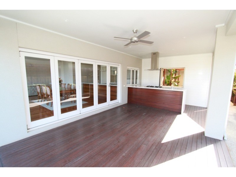 18 Walhalla Drive, Eynesbury VIC 3338
