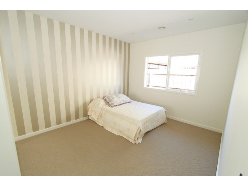 18 Walhalla Drive, Eynesbury VIC 3338