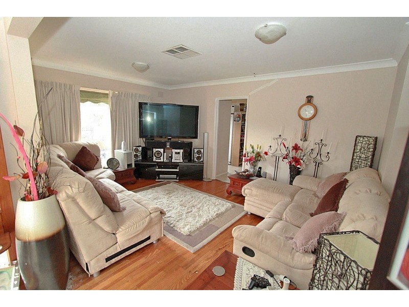 1 Vasey Court, Melton South VIC 3338