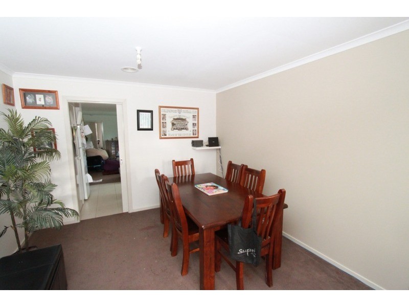 1/16 Linda Drive, Kurunjang VIC 3337