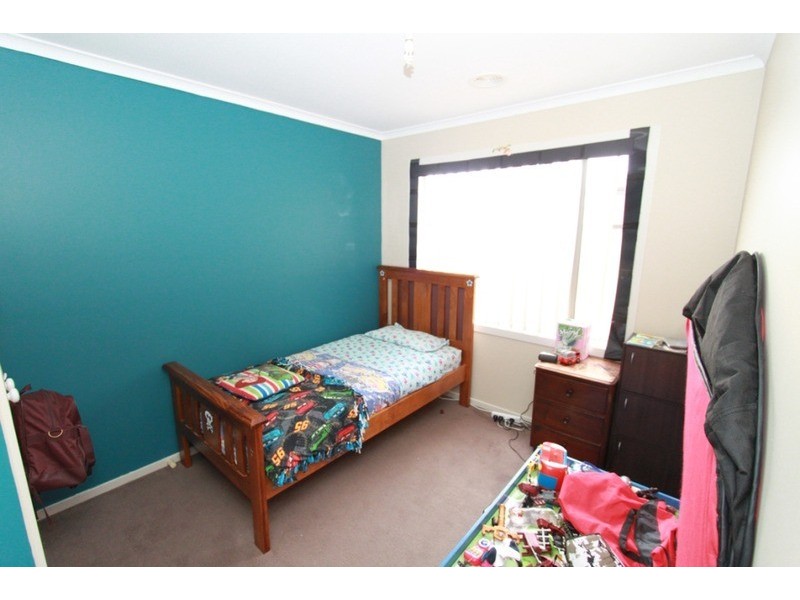 1/16 Linda Drive, Kurunjang VIC 3337