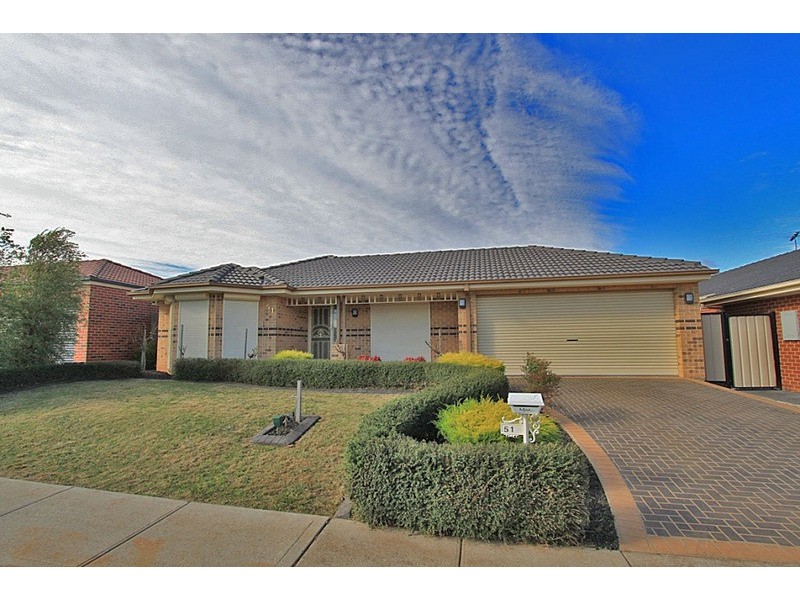 51 Rainlover  Drive, Melton VIC 3337