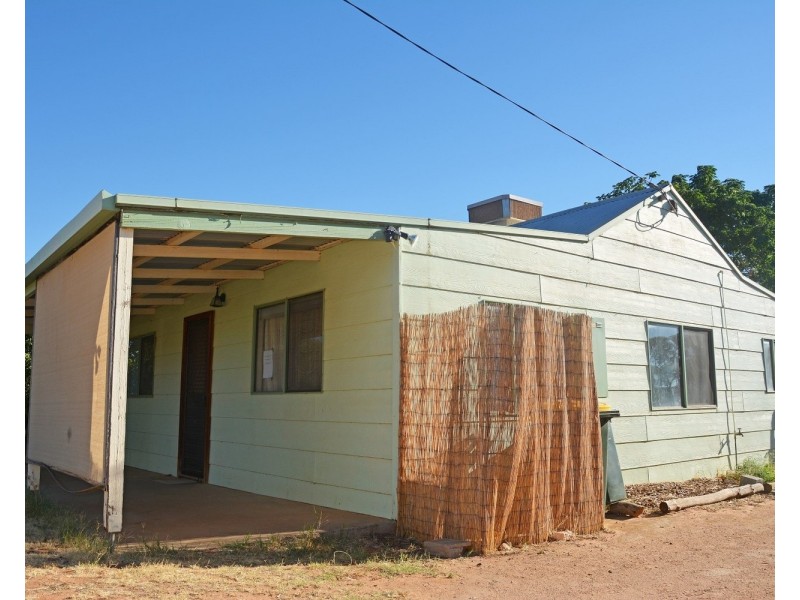 17 Lawler Street, Ouyen VIC 3490