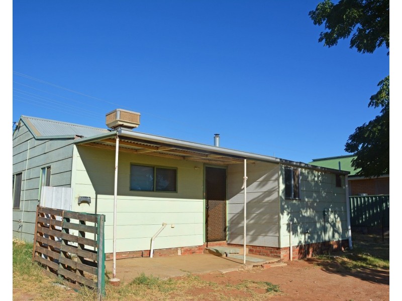 17 Lawler Street, Ouyen VIC 3490