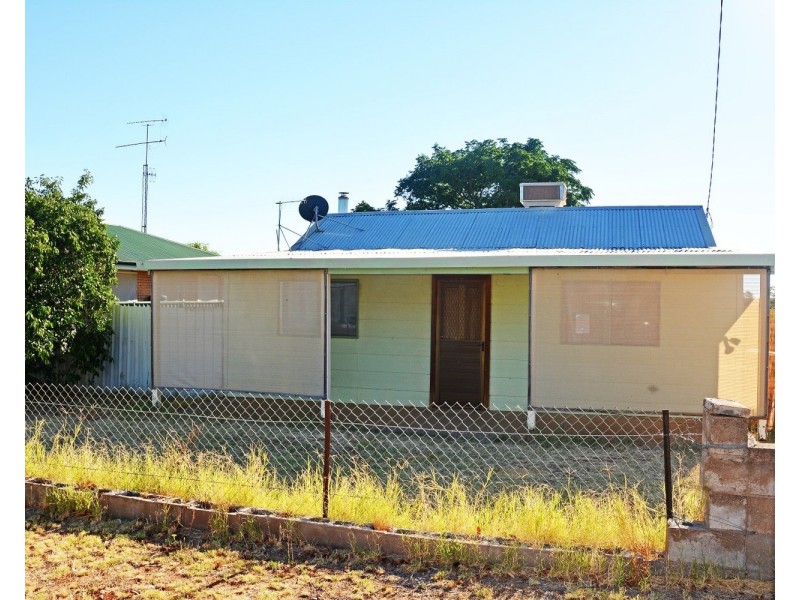 17 Lawler Street, Ouyen VIC 3490