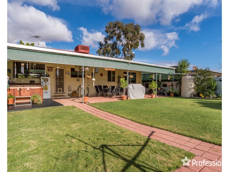 33 Adelaide Street, Wentworth NSW 2648