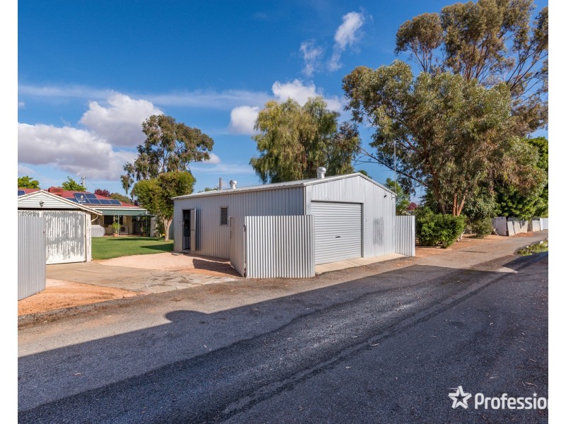 33 Adelaide Street, Wentworth NSW 2648