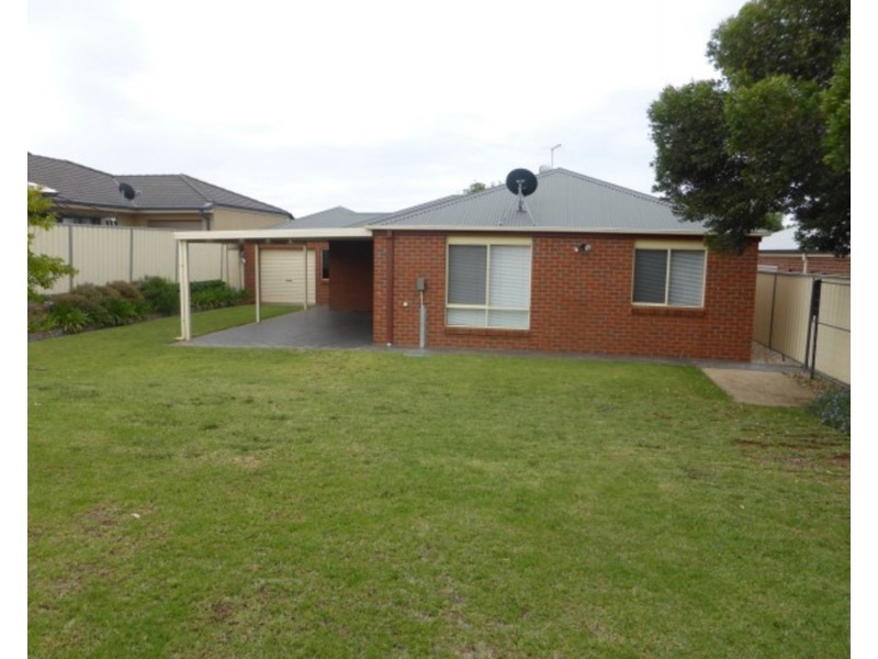 82 Summer Drive, Buronga NSW 2739
