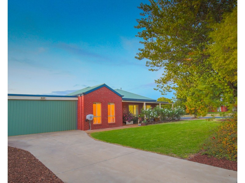 57 Summer Drive, Buronga NSW 2739