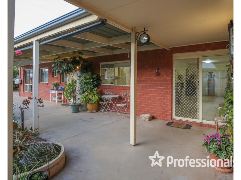 57 Summer Drive, Buronga NSW 2739