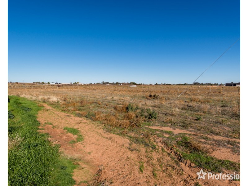Lot Lot 3, 3204 Deakin Avenue, Mildura VIC 3500