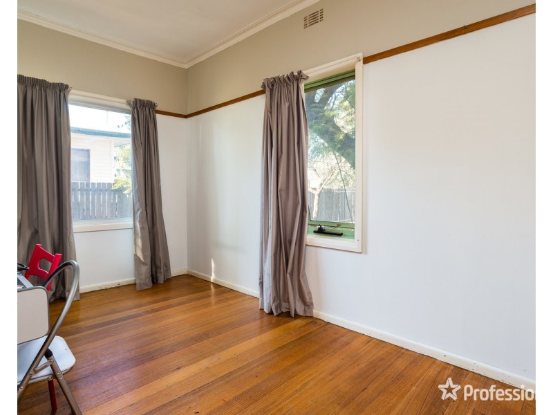 11 Westcliffs Crescent, Red Cliffs VIC 3496