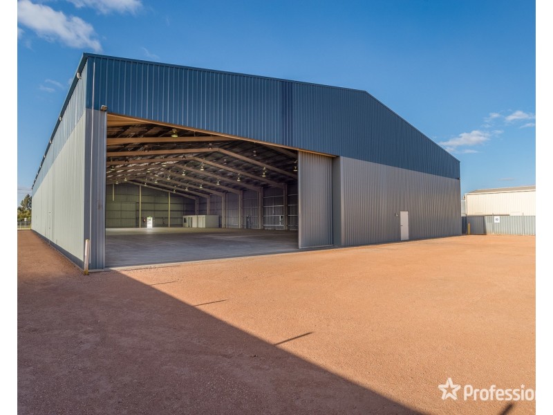 93-95 Cureton Avenue, Mildura VIC 3500