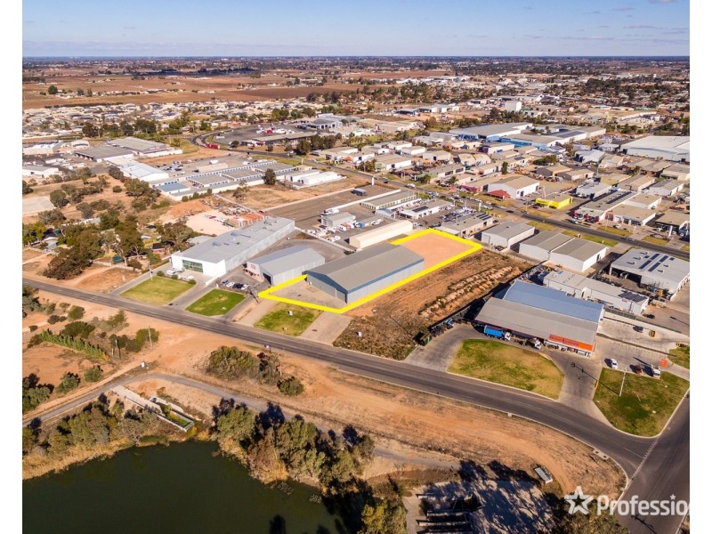 93-95 Cureton Avenue, Mildura VIC 3500
