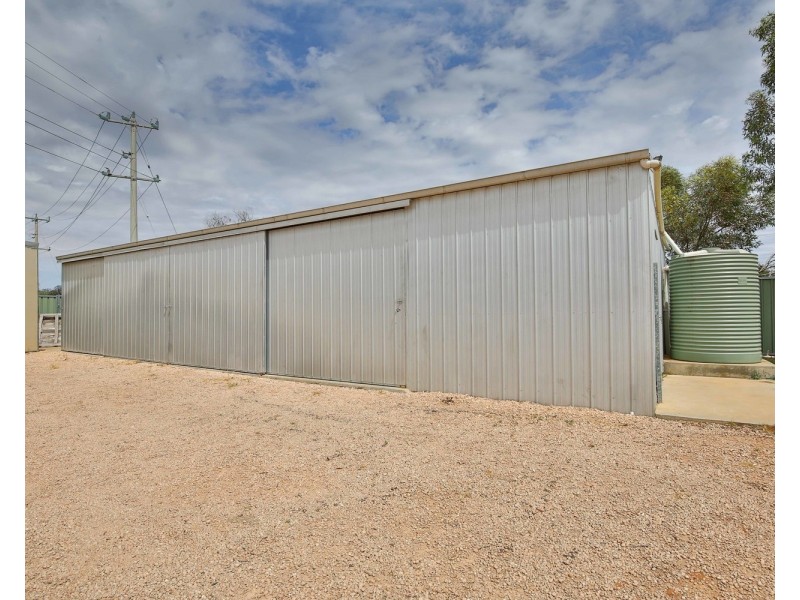 651 Woomera Avenue, Red Cliffs VIC 3496