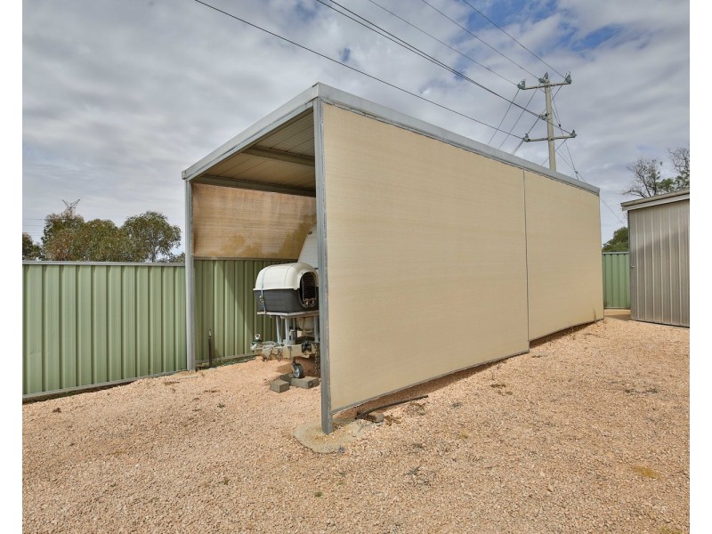 651 Woomera Avenue, Red Cliffs VIC 3496