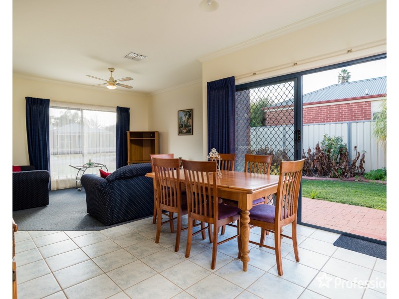 5 Fiona Drive, Gol Gol NSW 2738