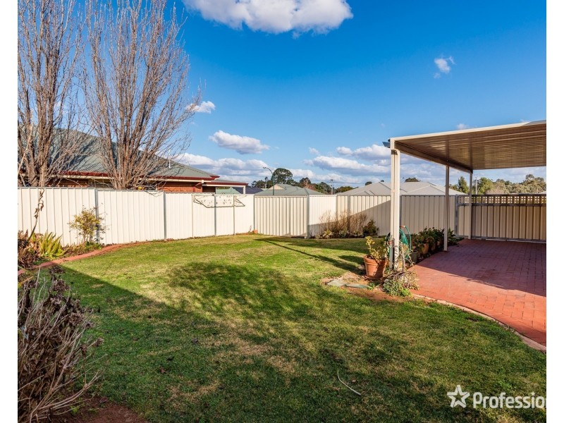 5 Fiona Drive, Gol Gol NSW 2738