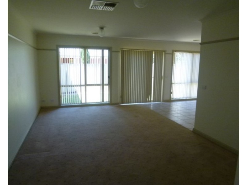 1/482 Walnut Avenue, Mildura VIC 3500