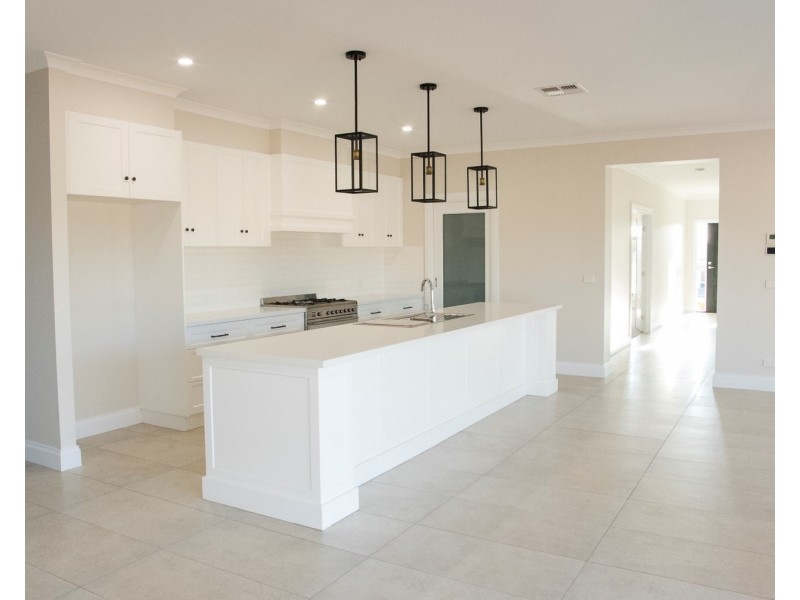 15 Ysonde Avenue, Irymple VIC 3498