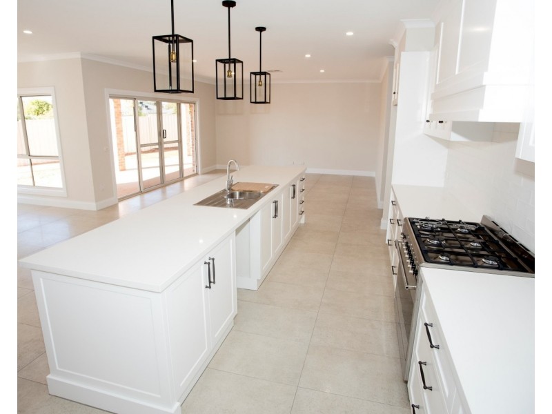 15 Ysonde Avenue, Irymple VIC 3498