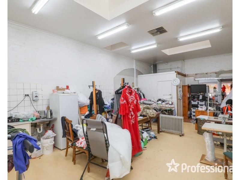 37 Deakin Avenue, Mildura VIC 3500