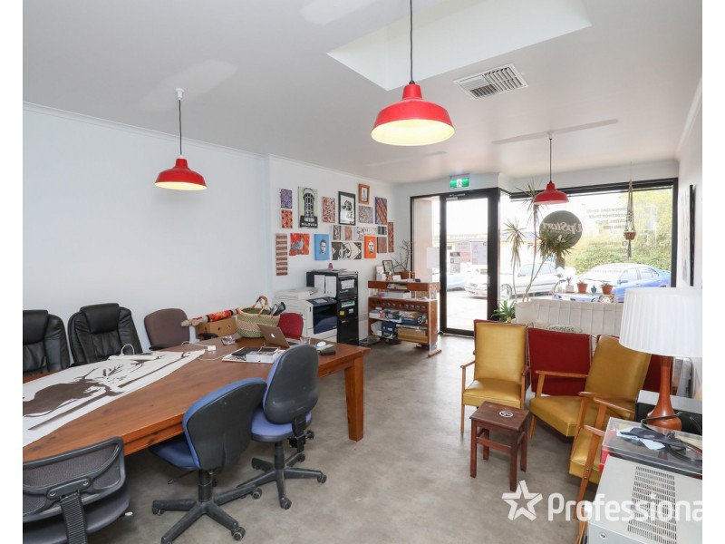 37 Deakin Avenue, Mildura VIC 3500