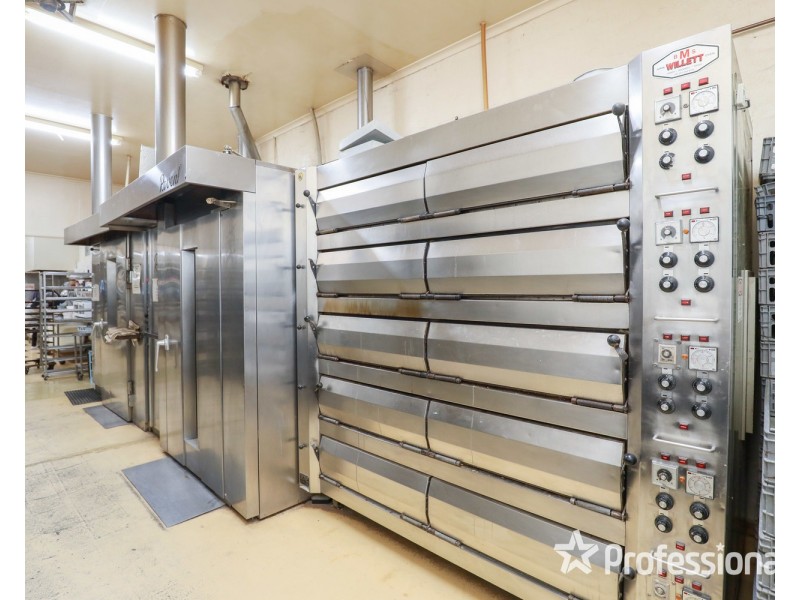 37 Deakin Avenue, Mildura VIC 3500