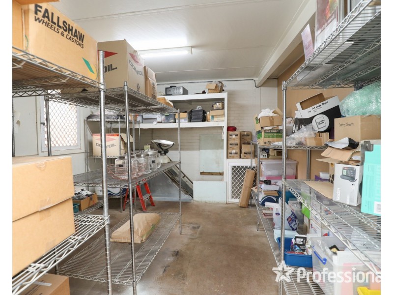 37 Deakin Avenue, Mildura VIC 3500