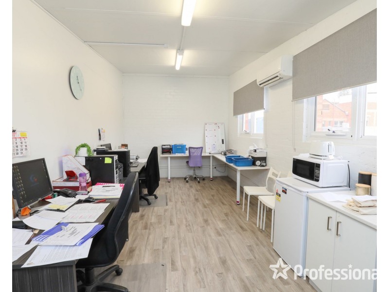 37 Deakin Avenue, Mildura VIC 3500