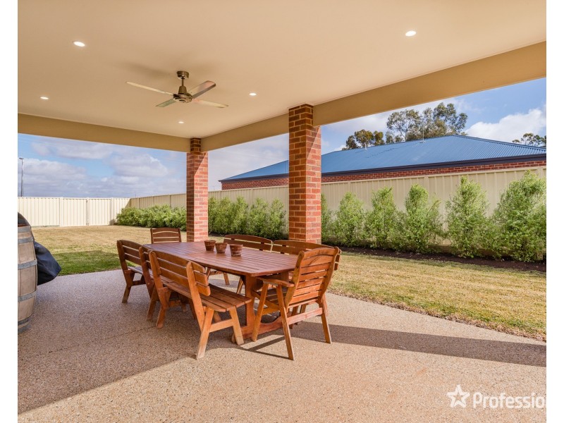 24 Sixteenth Street, Mildura VIC 3500