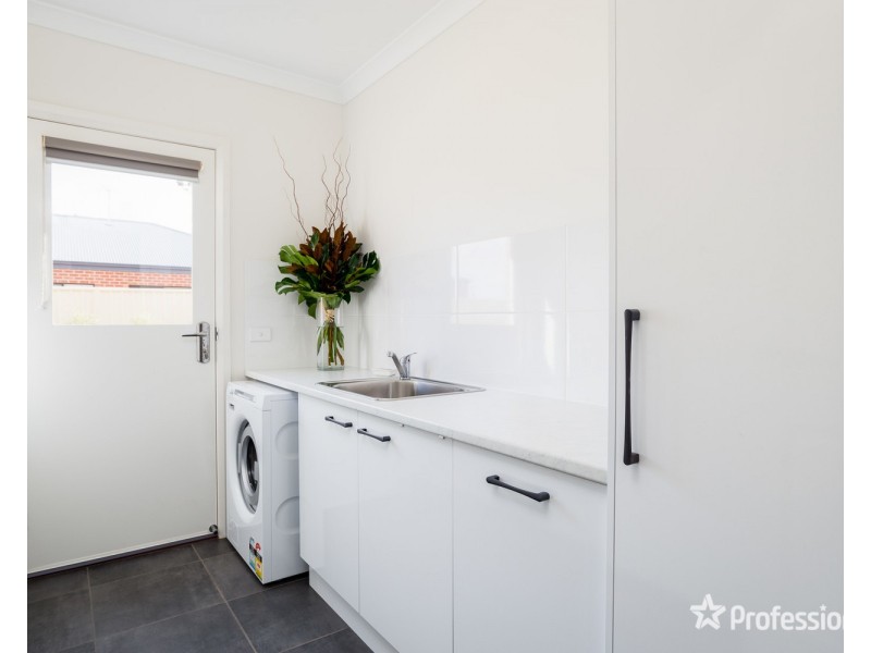 24 Sixteenth Street, Mildura VIC 3500