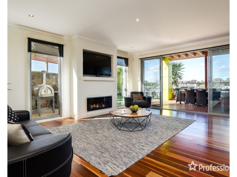 11 Waterside Way, Mildura VIC 3500