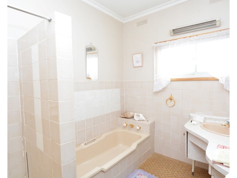 324 Deakin Avenue, Mildura VIC 3500
