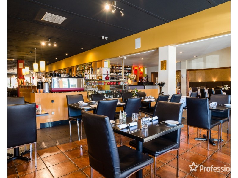 34 & 34a Langtree Avenue, Mildura VIC 3500