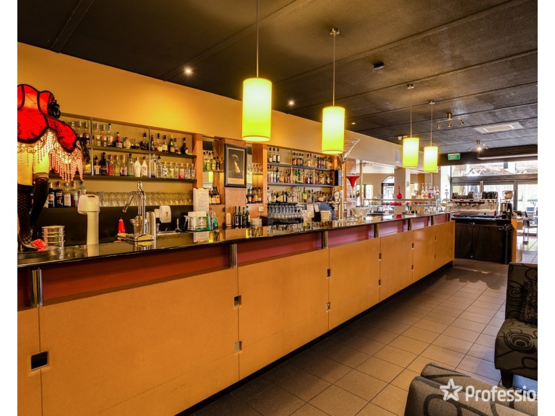 34 & 34a Langtree Avenue, Mildura VIC 3500