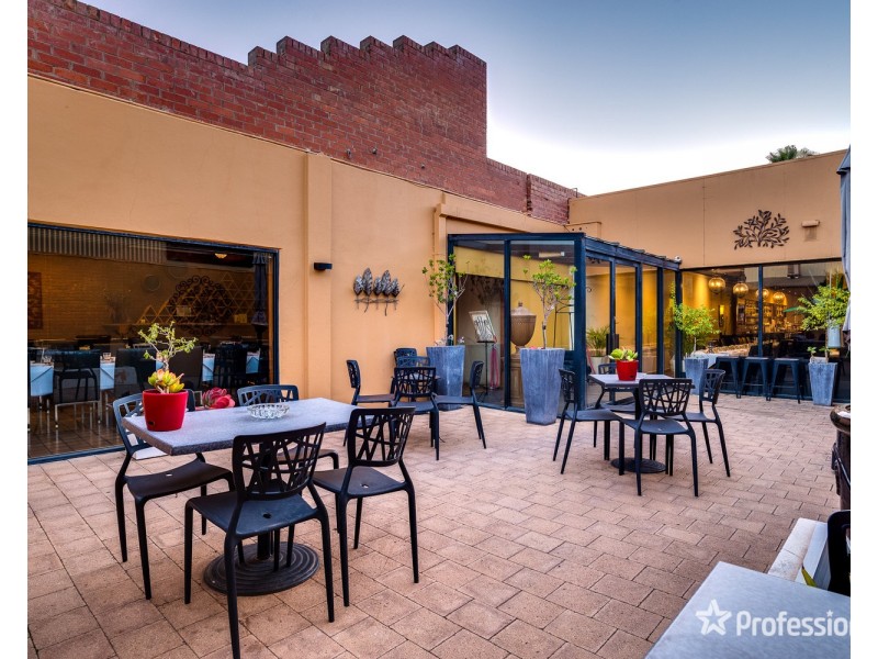 34 & 34a Langtree Avenue, Mildura VIC 3500