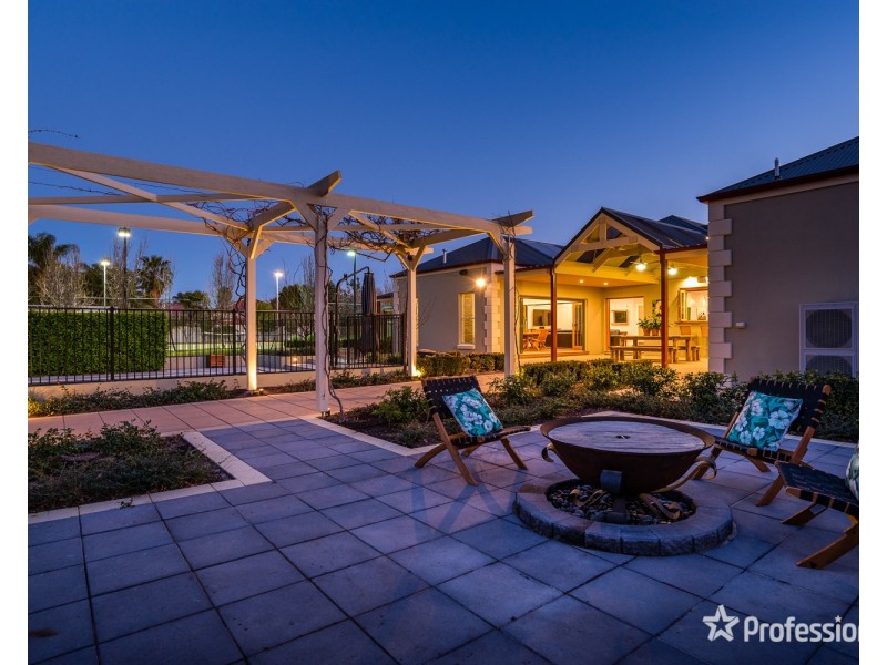 11 Grandview Way, Mildura VIC 3500