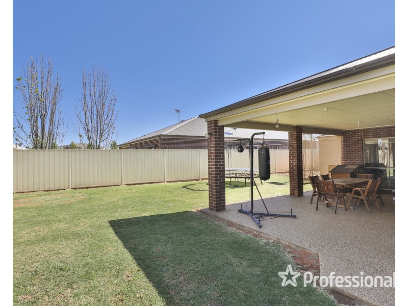 30 Dune Drive, Mildura VIC 3500