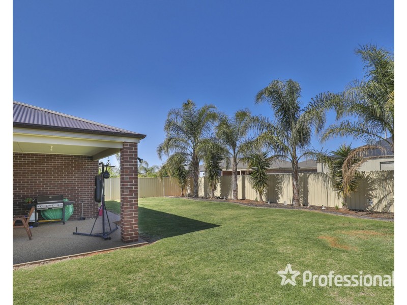 30 Dune Drive, Mildura VIC 3500