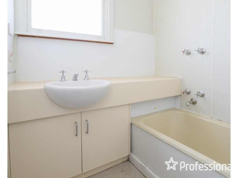 8 Sargent Avenue, Mildura VIC 3500