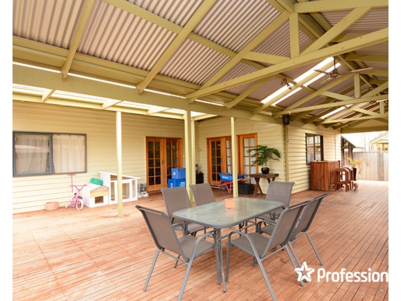 8 Sarnia Avenue, Mildura VIC 3500