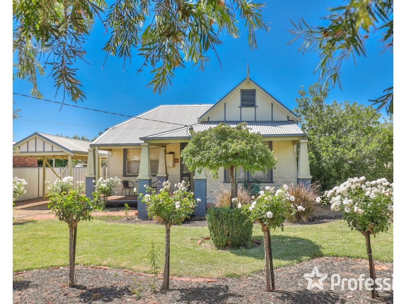 8 Sarnia Avenue, Mildura VIC 3500