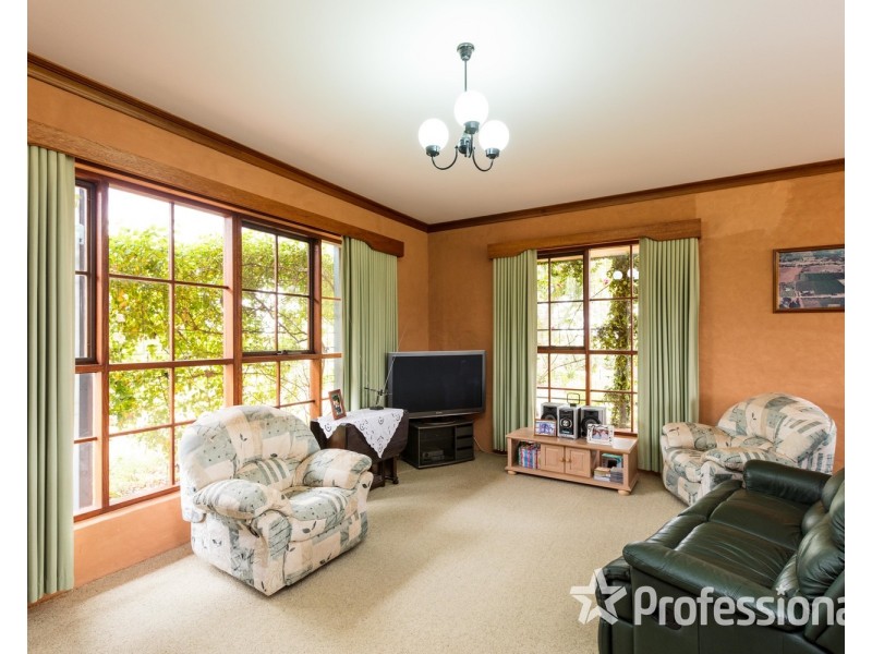 9 Dadswell Road, Red Cliffs VIC 3496