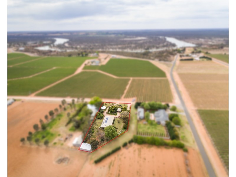 9 Dadswell Road, Red Cliffs VIC 3496