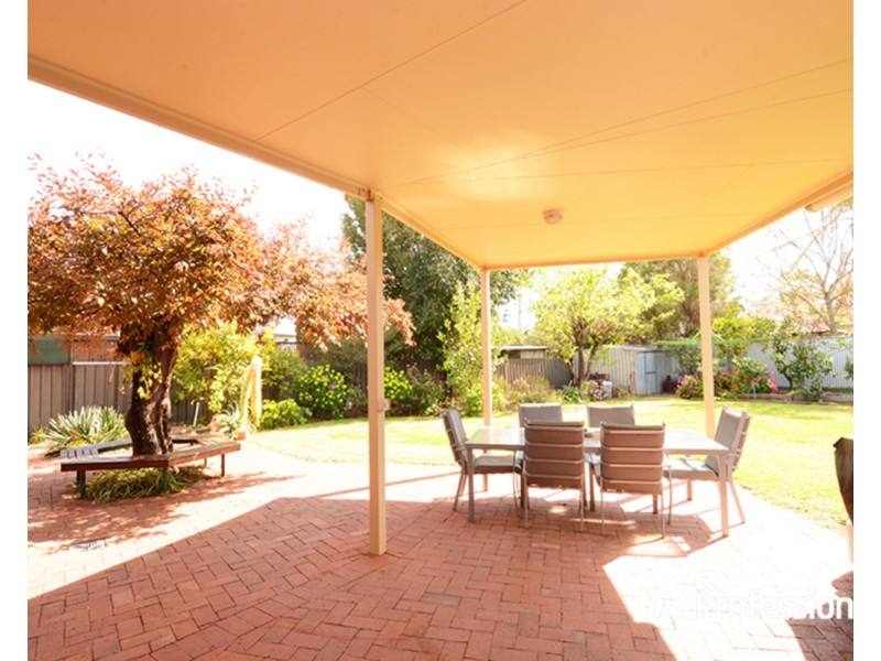 2 Willow Grove, Mildura VIC 3500